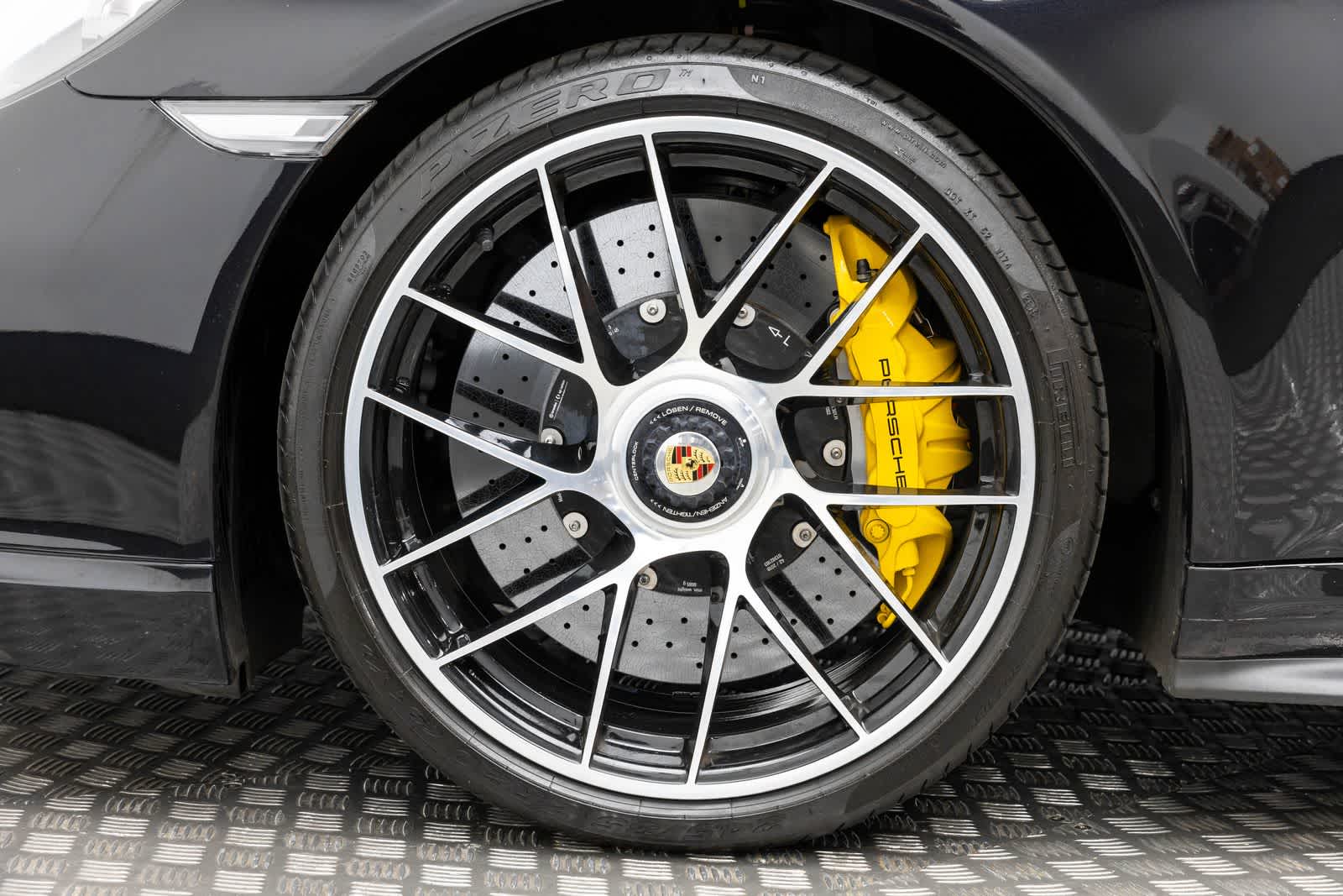 Porsche 911 Turbo S 2019