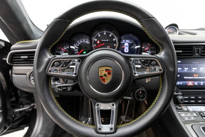 Porsche 911 Turbo S 2019