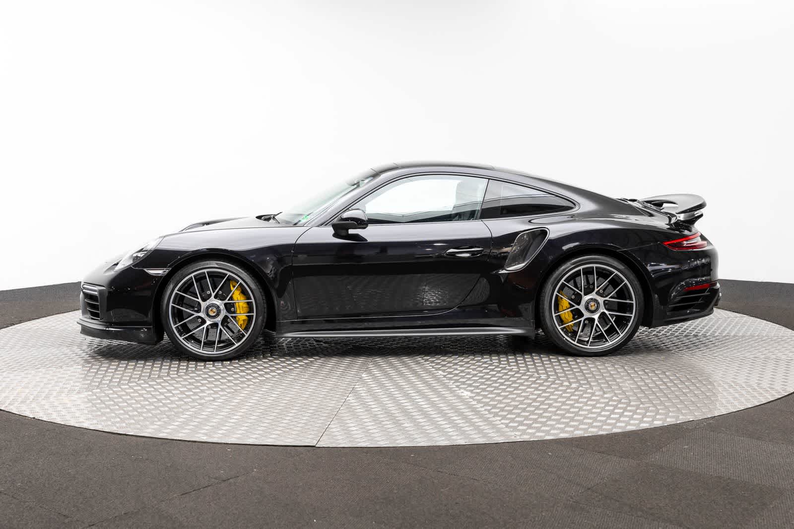 Porsche 911 Turbo S 2019