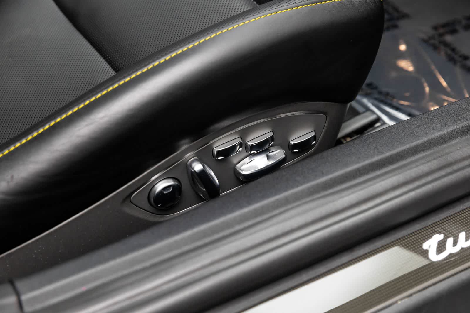 Porsche 911 Turbo S 2019