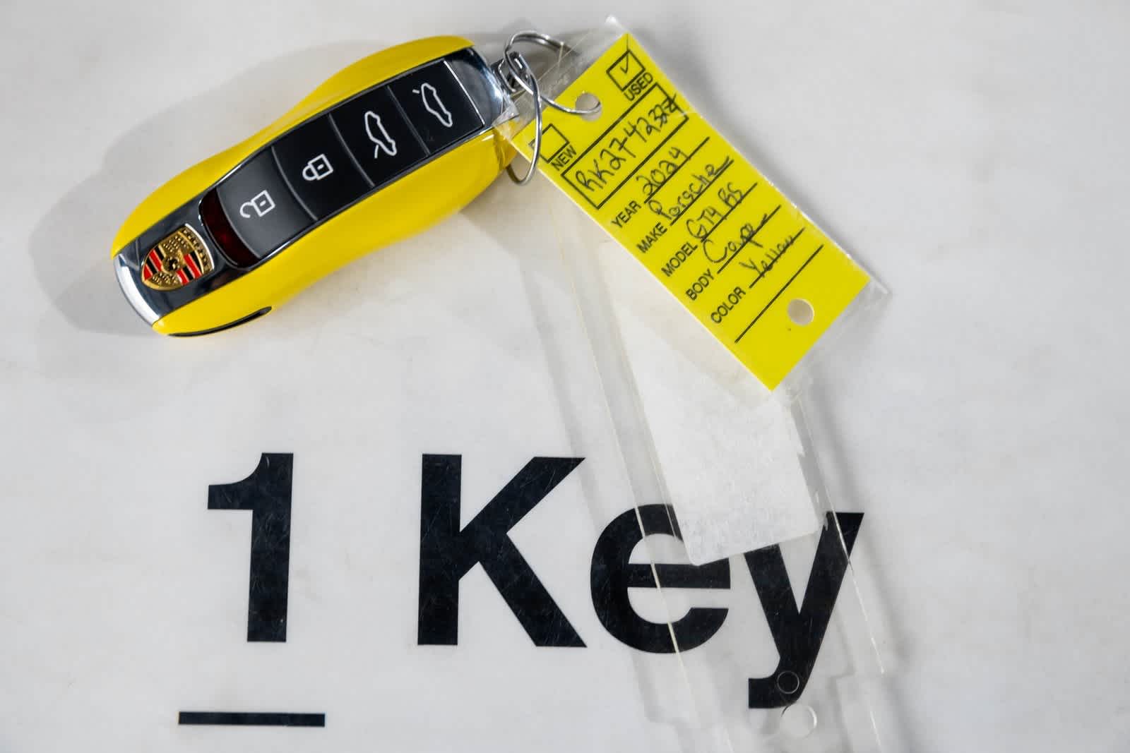 2024 Porsche 718 Cayman GT4 RS