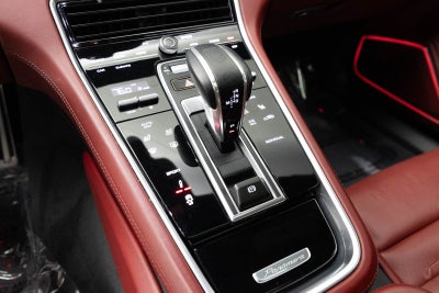 Porsche Panamera 4 2023