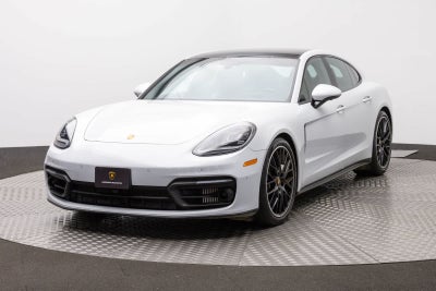 Porsche Panamera 4 2023