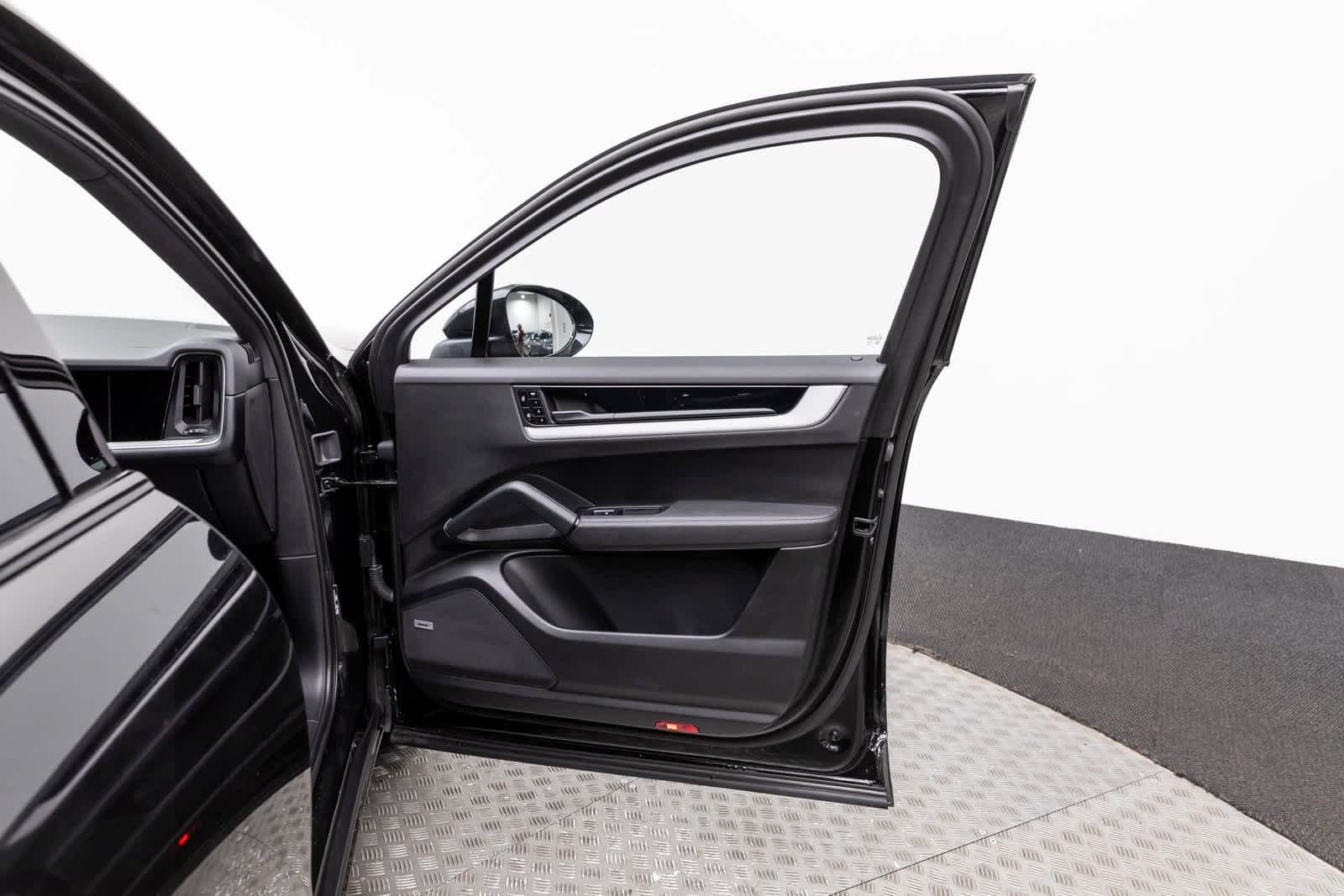 Porsche Cayenne S E-Hybrid 2024