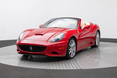 Ferrari California de 2 puertas descapotable de 2010