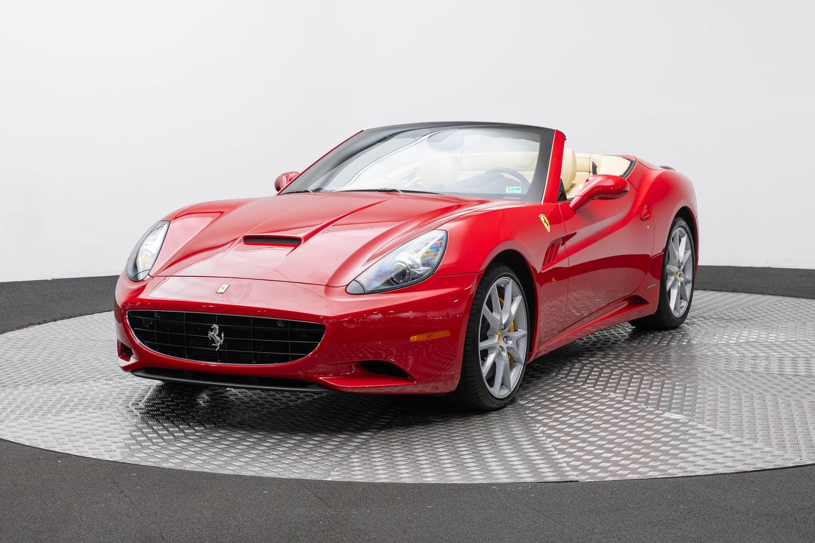 Ferrari California de 2 puertas descapotable de 2010
