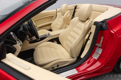 Ferrari California de 2 puertas descapotable de 2010