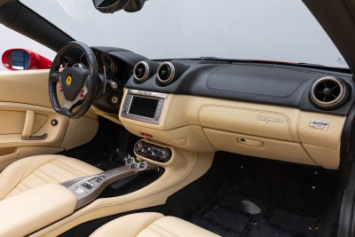 Ferrari California de 2 puertas descapotable de 2010
