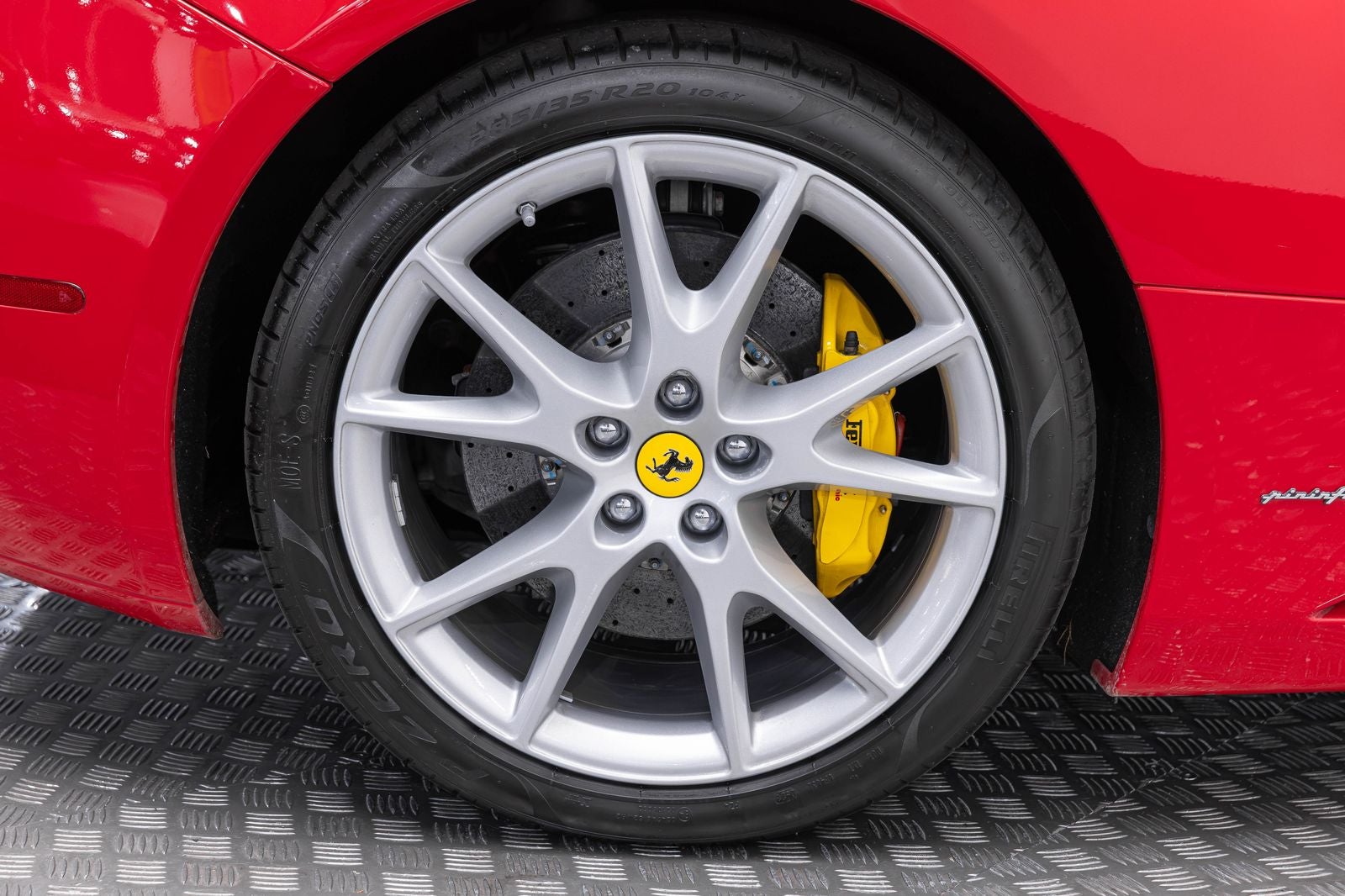 Ferrari California de 2 puertas descapotable de 2010