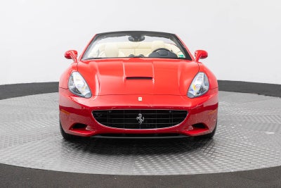 Ferrari California de 2 puertas descapotable de 2010