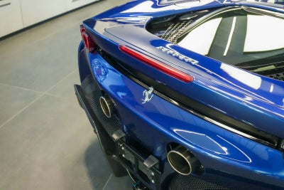 2022 Ferrari SF90 Spider Descapotable