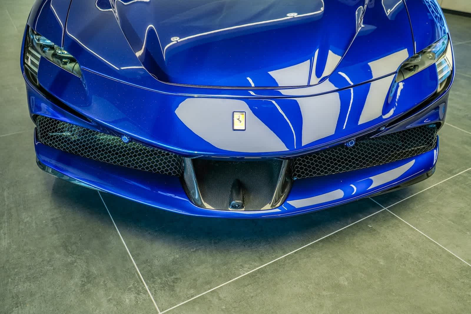 2022 Ferrari SF90 Spider Descapotable