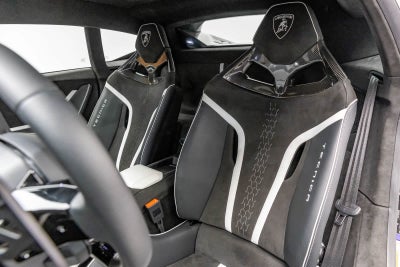 Lamborghini Huracán Tecnica Coupé 2024