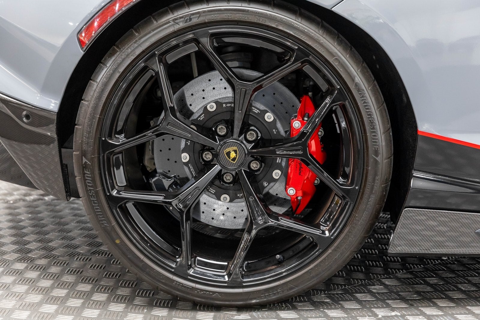 2024 Lamborghini Revuelto Coupé