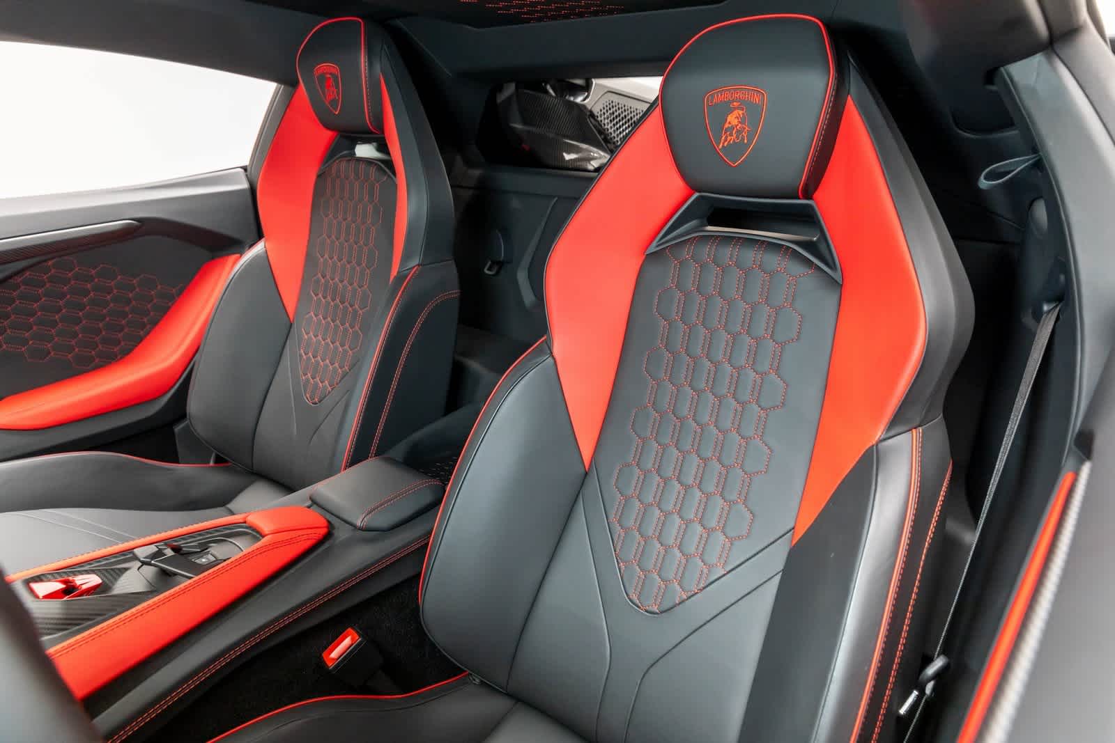 2024 Lamborghini Revuelto Coupé