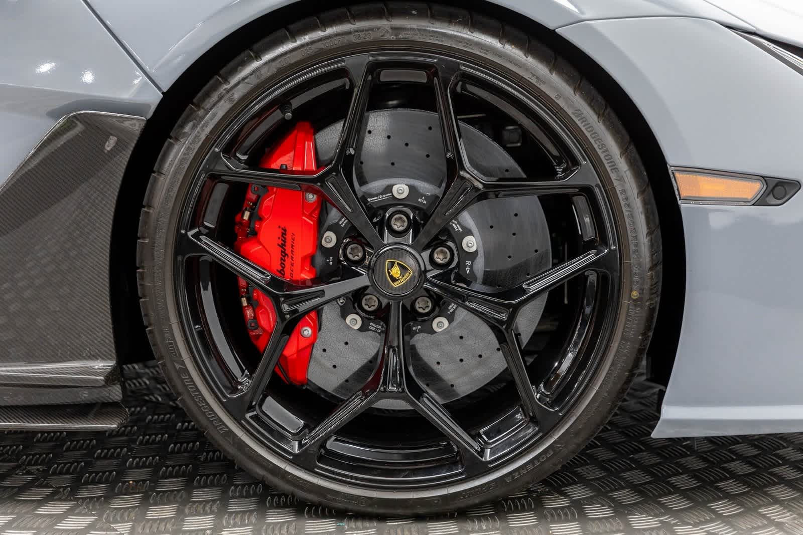 2024 Lamborghini Revuelto Coupé