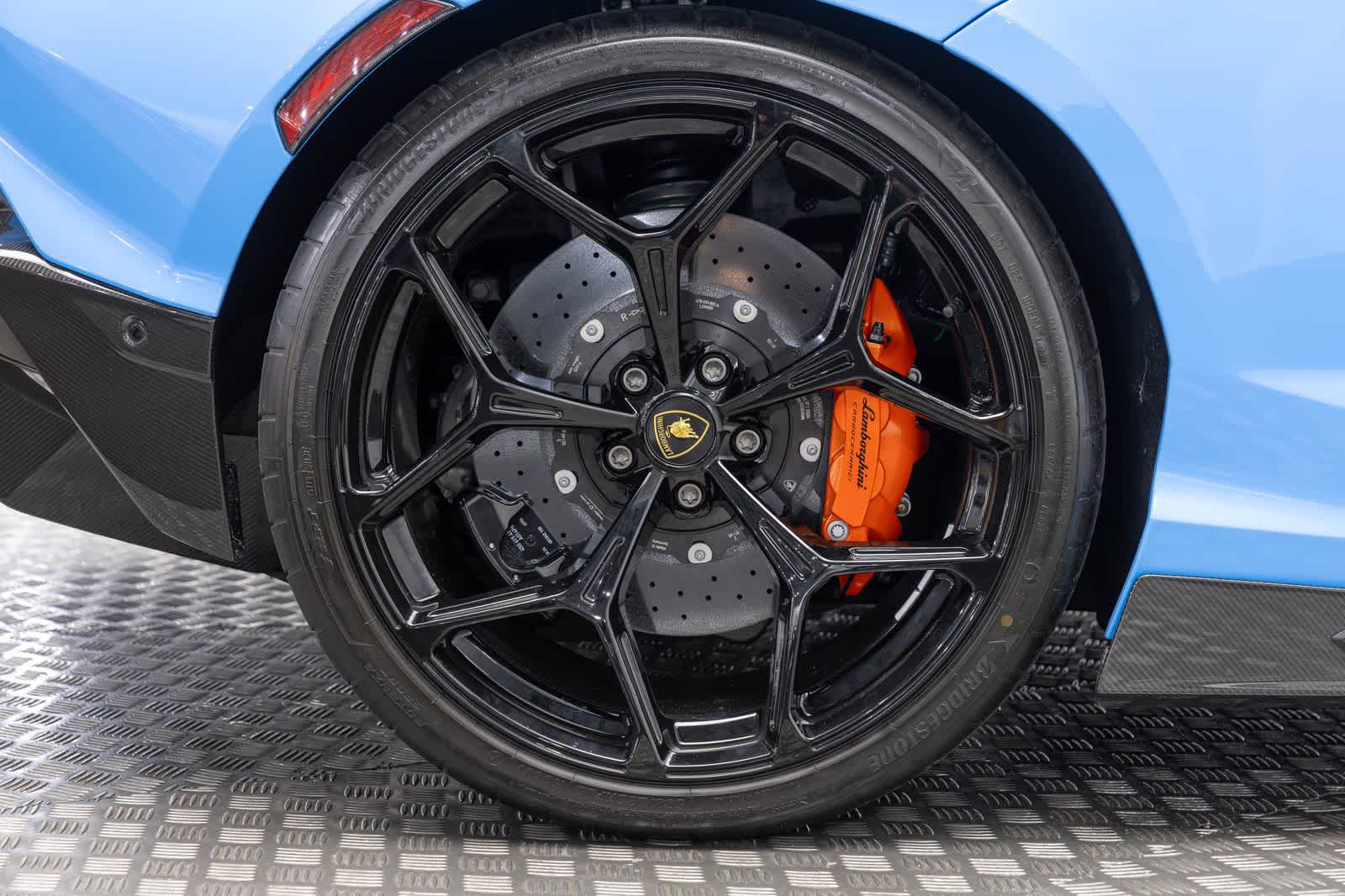 2024 Lamborghini Revuelto Coupé