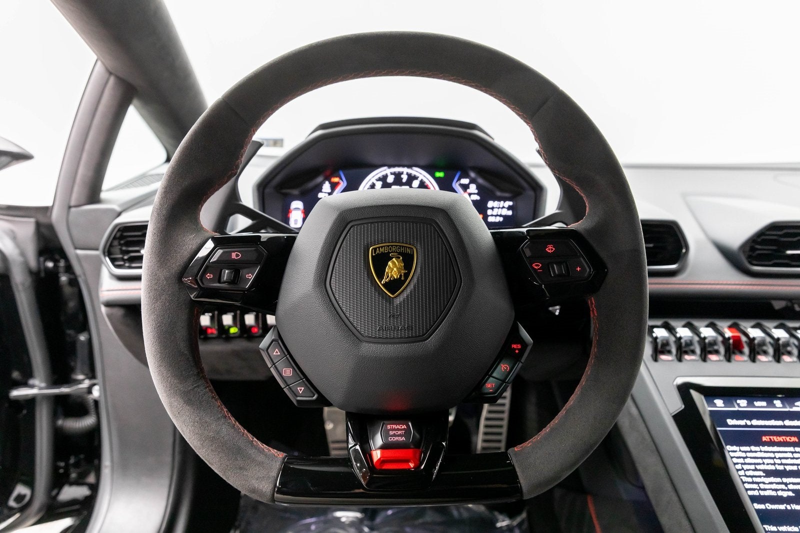 2022 Lamborghini Huracan EVO Coupe RWD