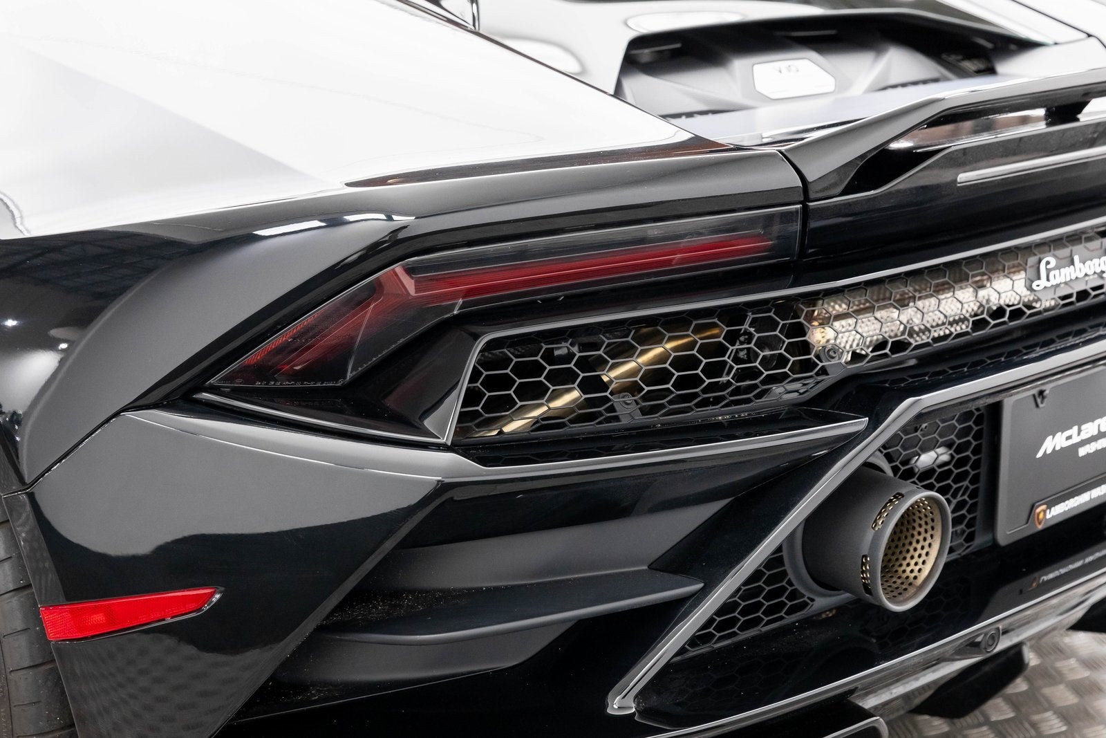 2022 Lamborghini Huracan EVO Coupe RWD