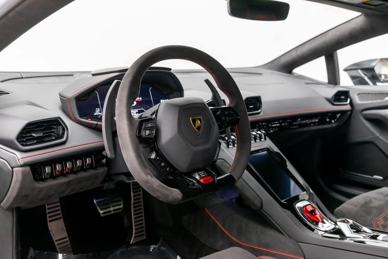 2022 Lamborghini Huracan EVO Coupe RWD