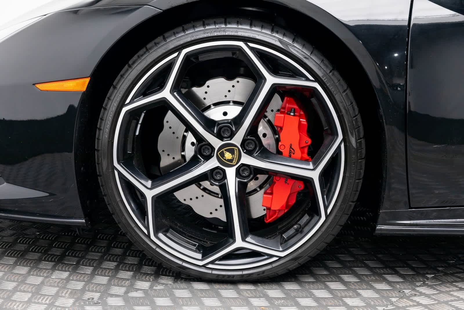 2022 Lamborghini Huracan EVO Coupe RWD