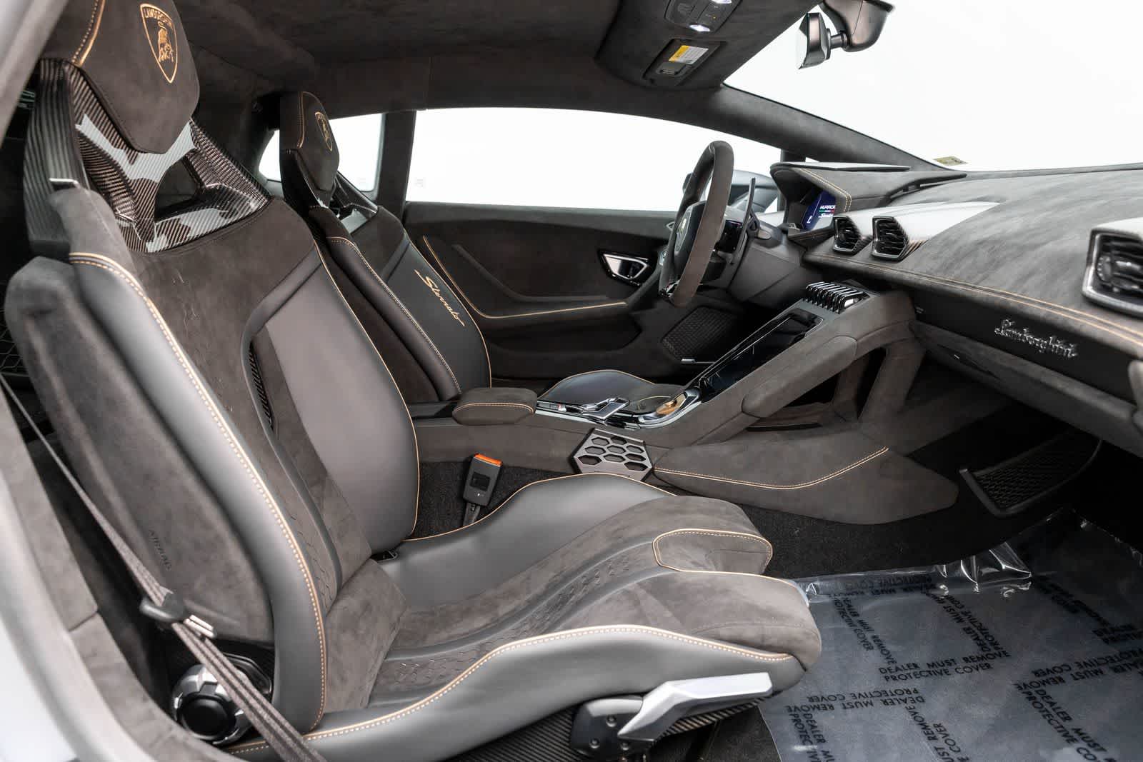 Lamborghini Huracán Sterrato Coupé 2024