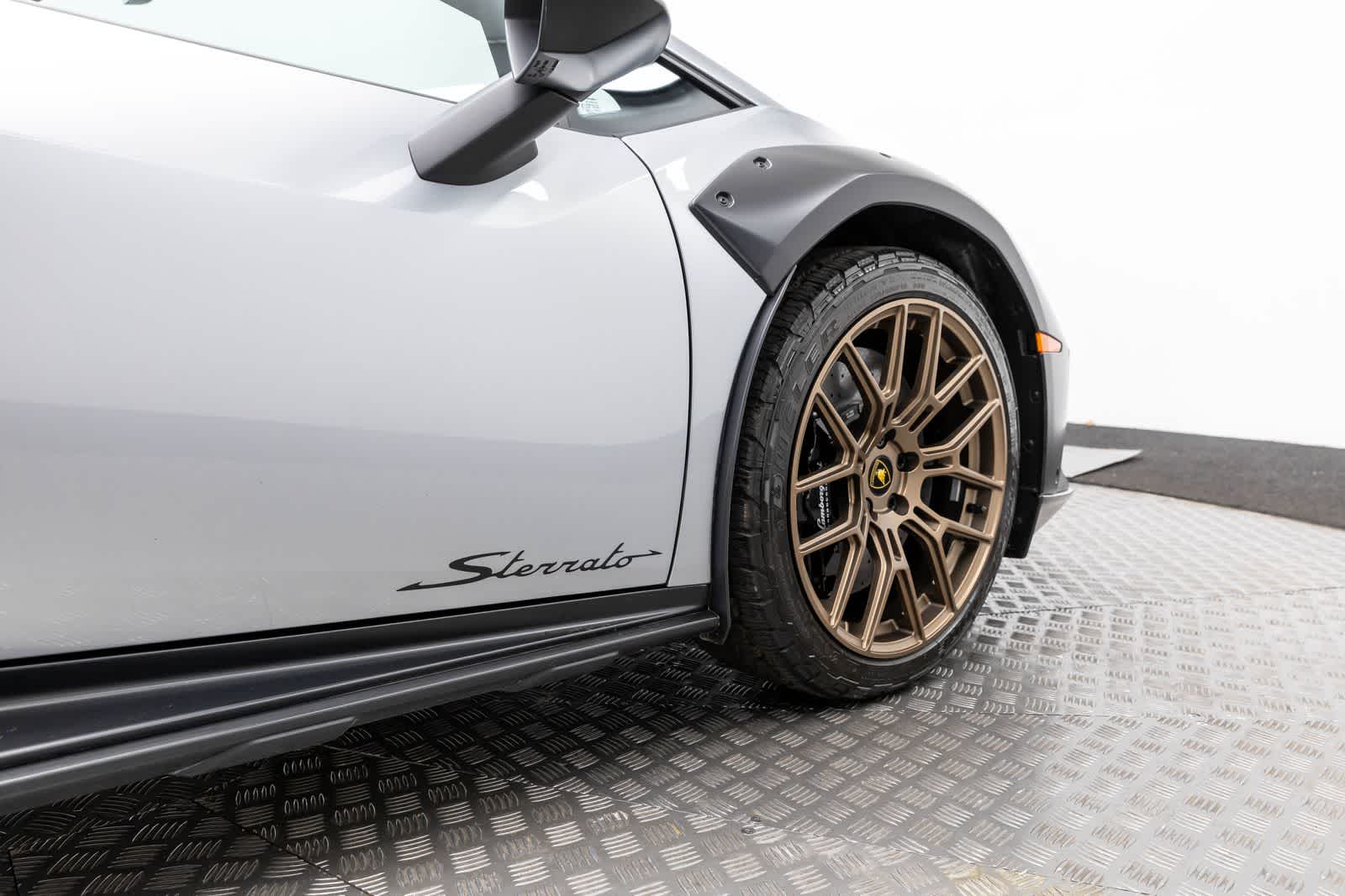 Lamborghini Huracán Sterrato Coupé 2024