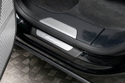 2022 Lamborghini Urus AWD