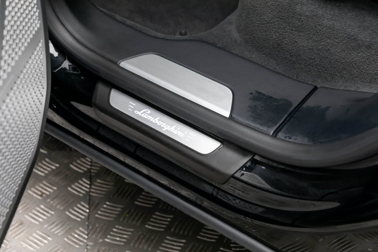 2022 Lamborghini Urus AWD