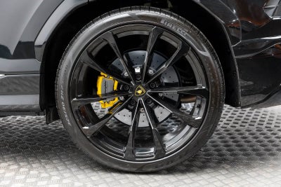 2022 Lamborghini Urus AWD