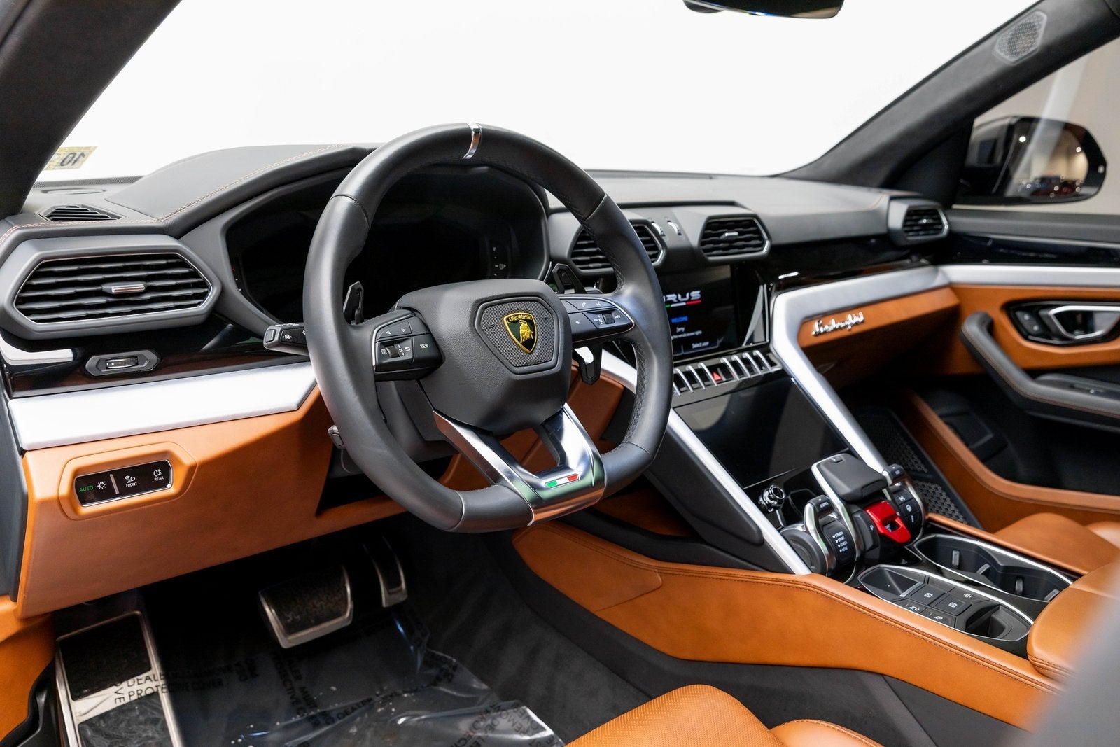 2022 Lamborghini Urus AWD