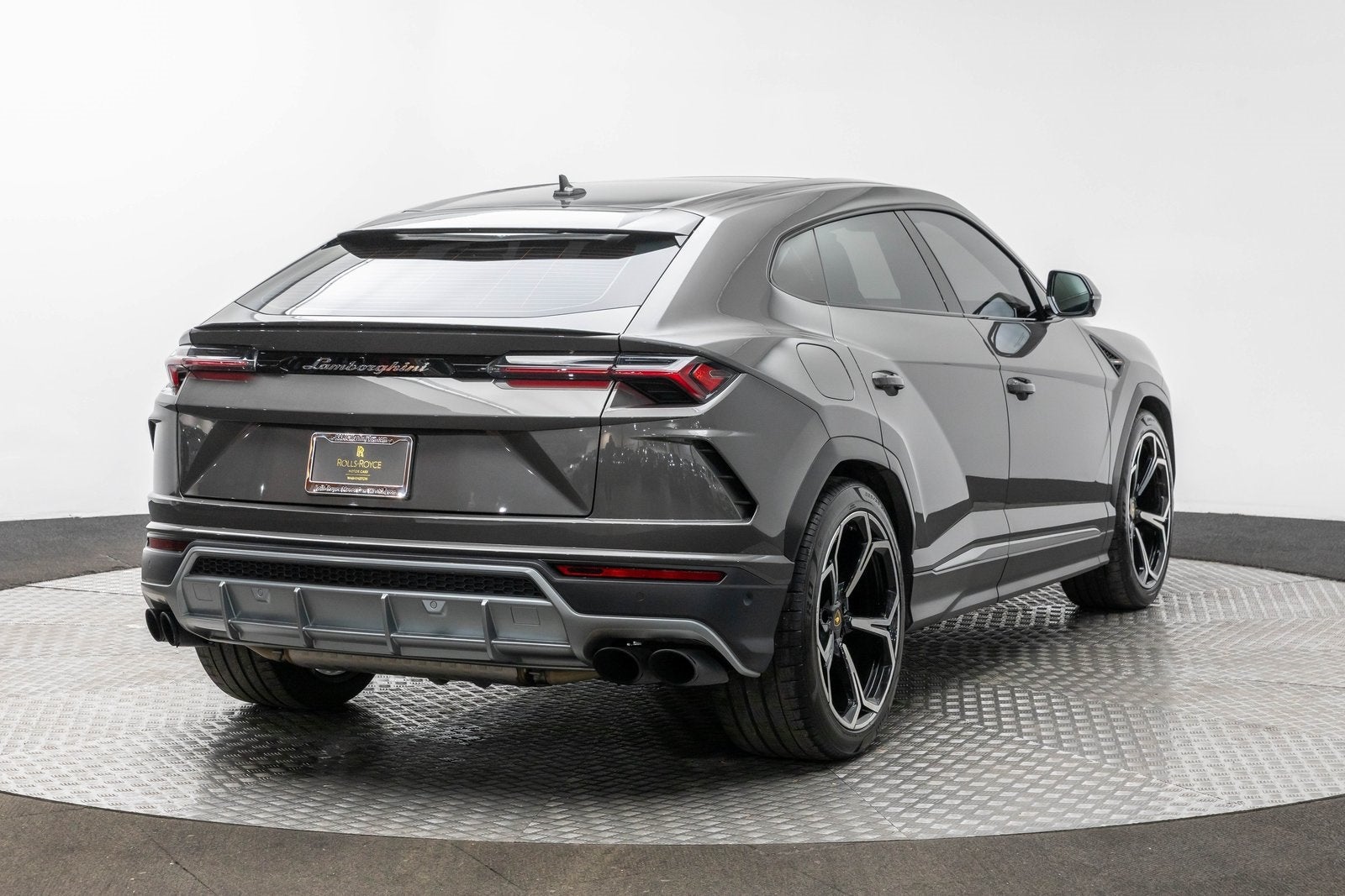 2022 Lamborghini Urus AWD