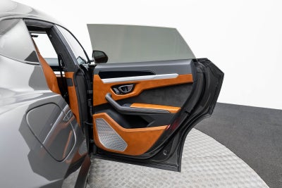 2022 Lamborghini Urus AWD