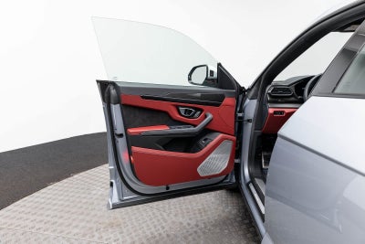 2023 Lamborghini Urus S