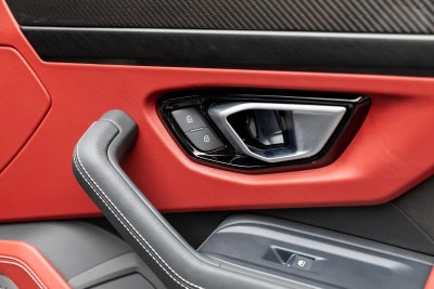 2023 Lamborghini Urus S