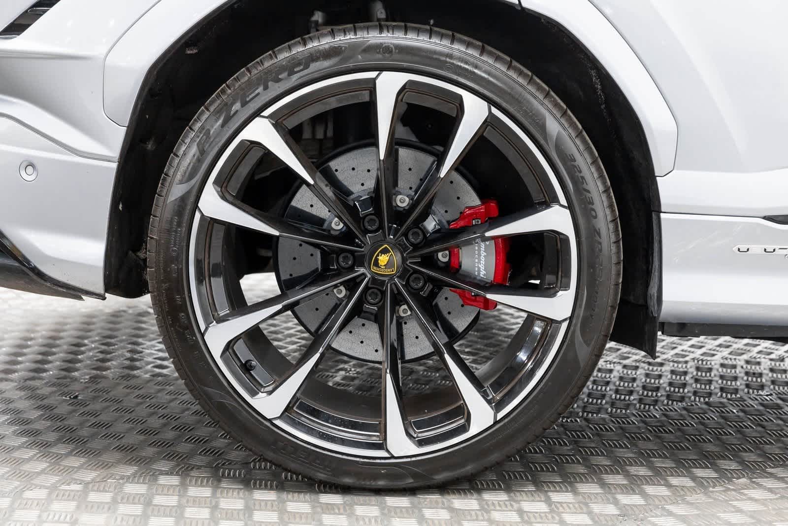 2023 Lamborghini Urus S