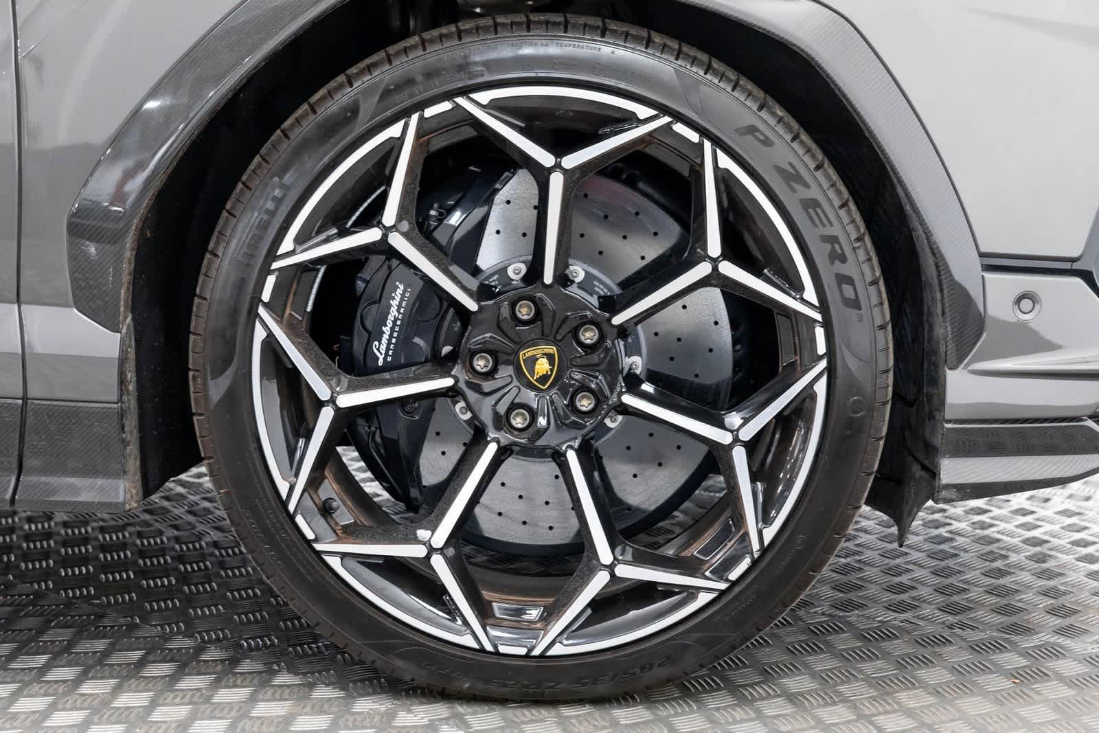 Lamborghini Urus Performante 2023