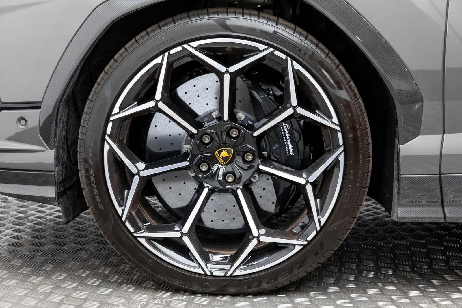 Lamborghini Urus Performante 2023