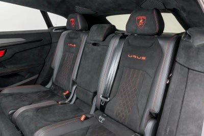 2024 Lamborghini Urus Performante