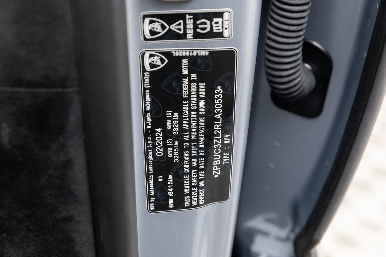 2024 Lamborghini Urus Performante