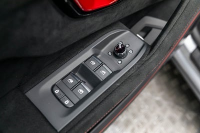 2024 Lamborghini Urus Performante