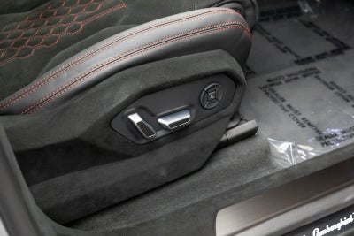 2024 Lamborghini Urus Performante